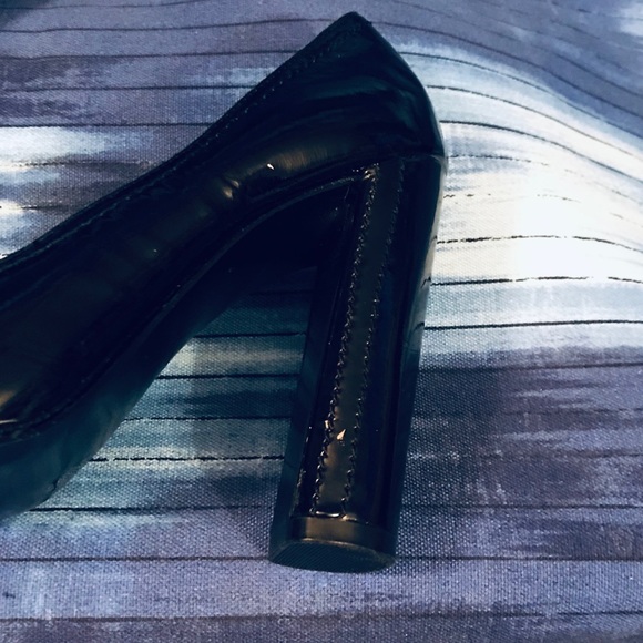 B C B GIRLS  Shoes - Picture 6 of 6